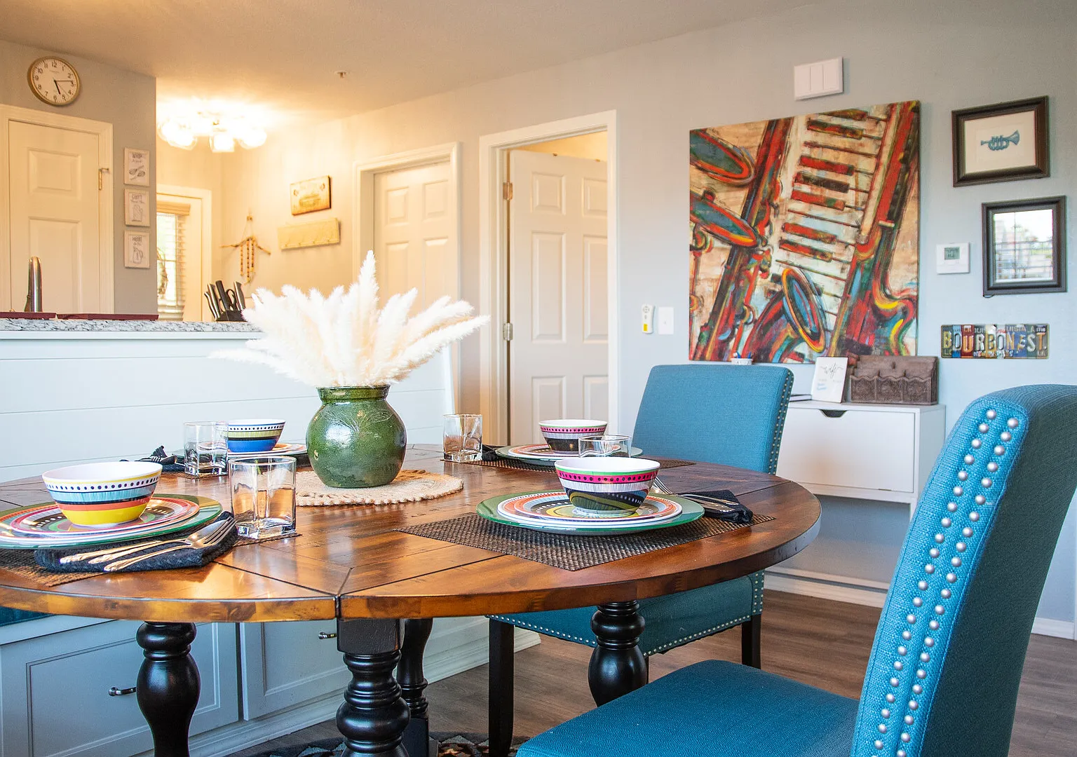 Fully furnished, newly renovated in Fall Creek — Photo 1