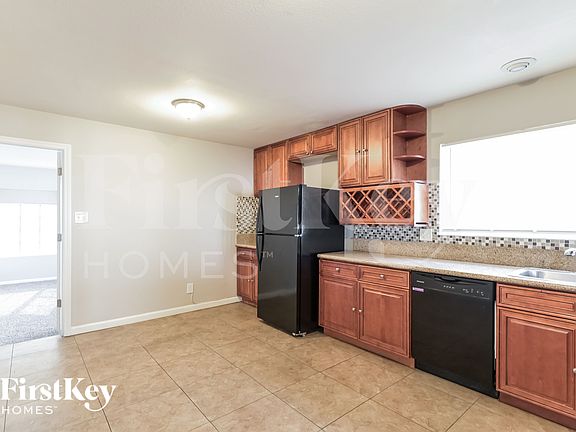 5th image of 4684 El Canasta Way