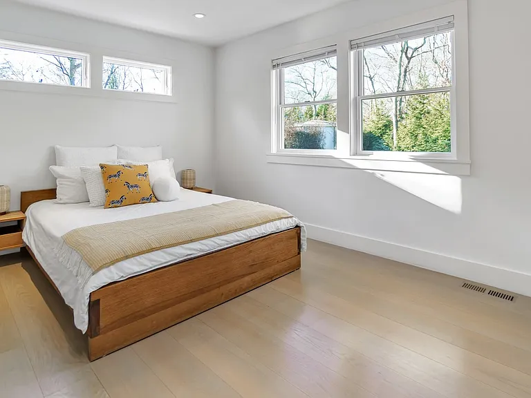 66 Crystal Dr — Photo 15