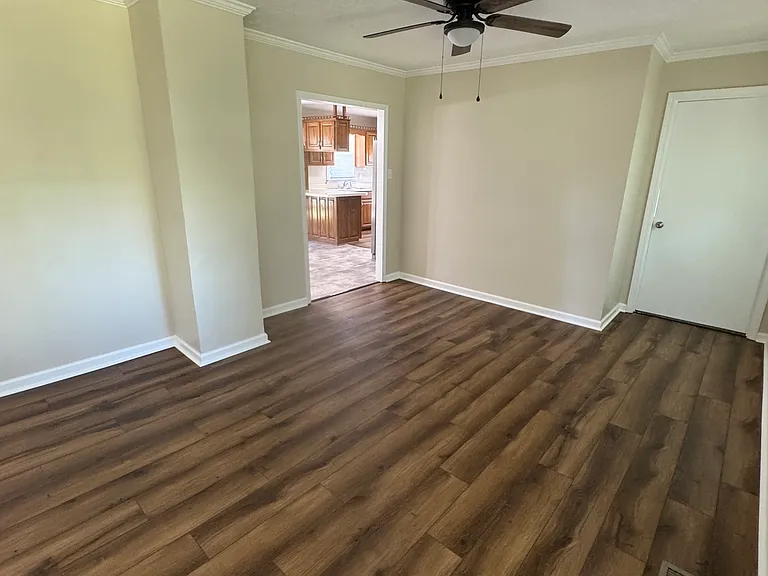 155 Morris Rd — Photo 4