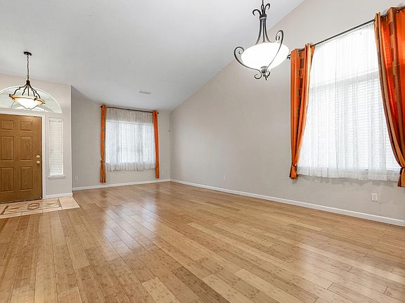 5th image of 2926 Aquamarine Cir
