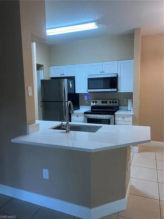 1 bed, 1.0 bath, 557 sqft, $1,650 — Photo 2