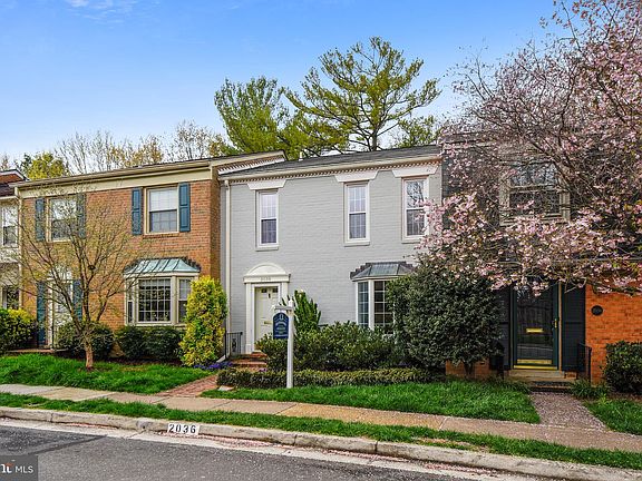 2nd image of 2036 Hopewood Dr