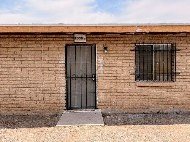 1st image of 1038 E Halcyon Rd #A