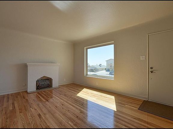 5th image of 3101 Van Buren Ave