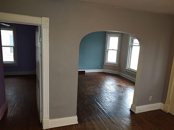 4th image of 1723 Charles St Unit B