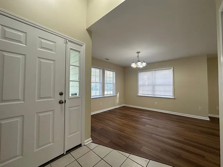 204 Grandford Pl — Photo 6