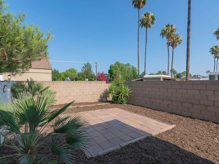Santa Fe Palms — Photo 46