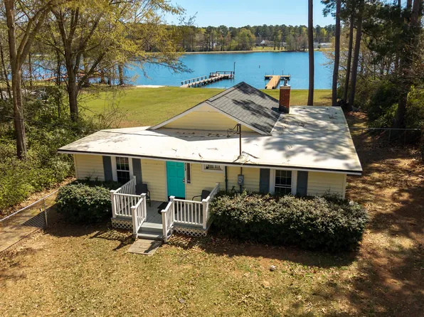 2112 Lake Shore Dr, Manning, SC 29102