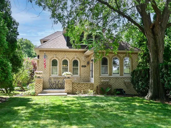403 W Bender ROAD, Glendale, WI 53217