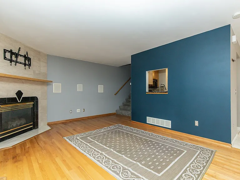 Main level Living room