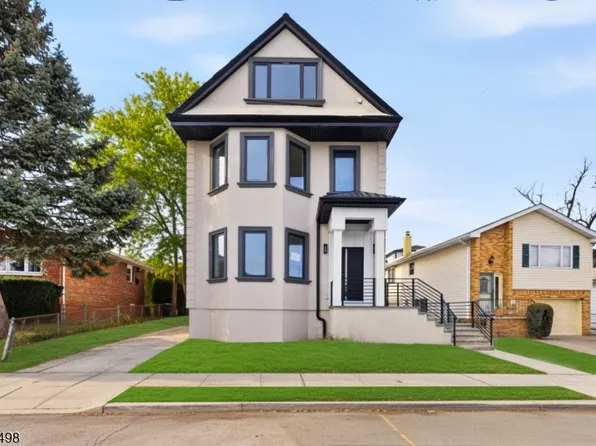 703 3Rd St, Secaucus Town, NJ 07094