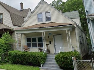 8112 S Escanaba Ave, Chicago, IL 60617