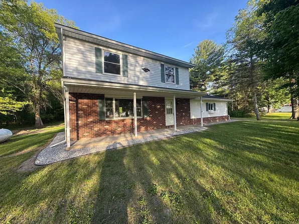 2289 S Brennan Rd, Hemlock, MI 48626