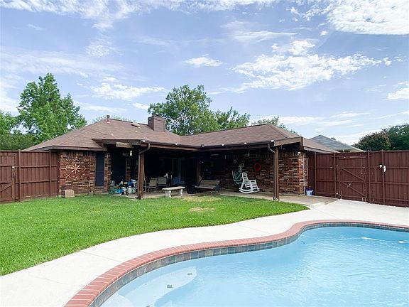 4th image of this home