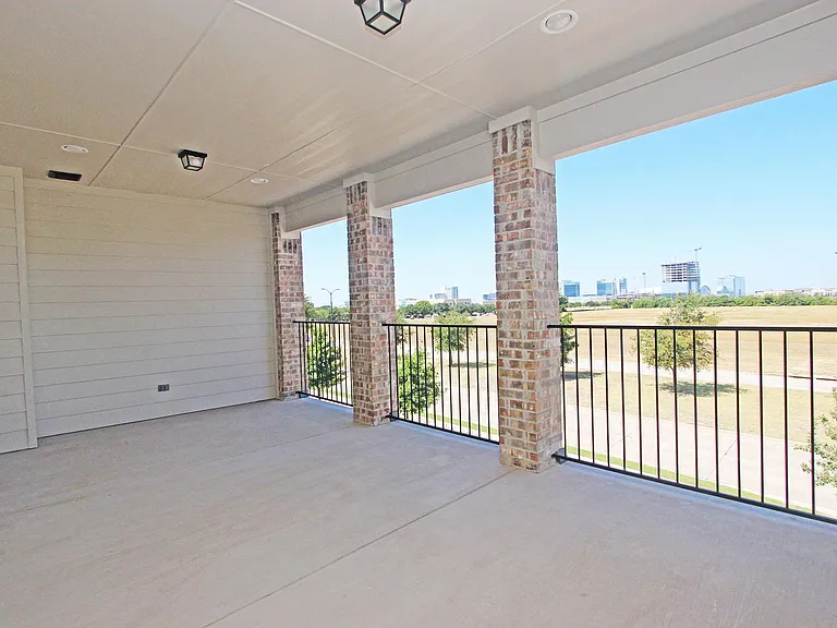 4255 Shavano Dr — Photo 22