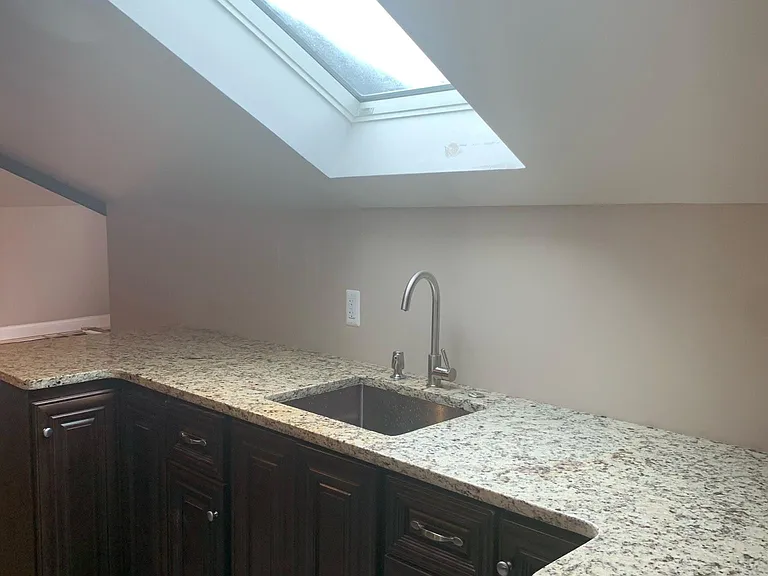 3716 Lincoln Ave #5 — Photo 4