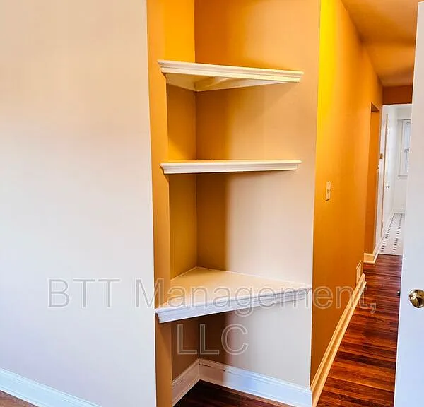 8805 Plymouth St #5 — Photo 6