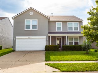 2388 Cedarmill Dr, Franklin, IN 46131