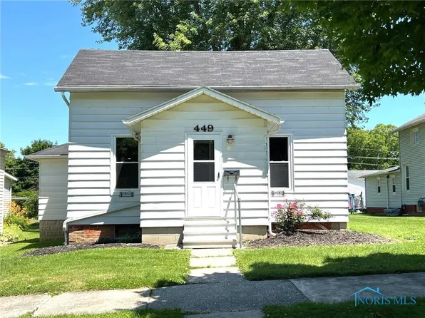 449 N 7th St, Upper Sandusky, OH 43351