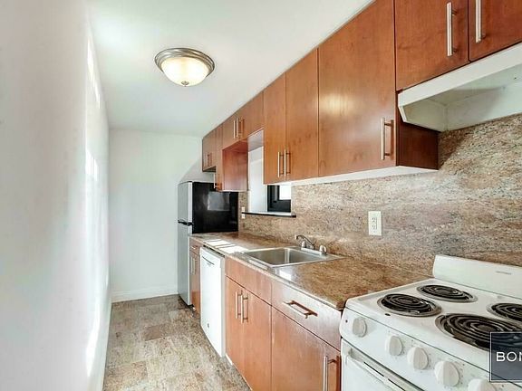 5th image of 382 3rd Ave APT 8C