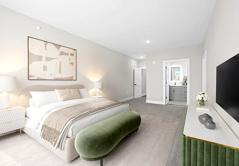 Providence Place — Photo 16
