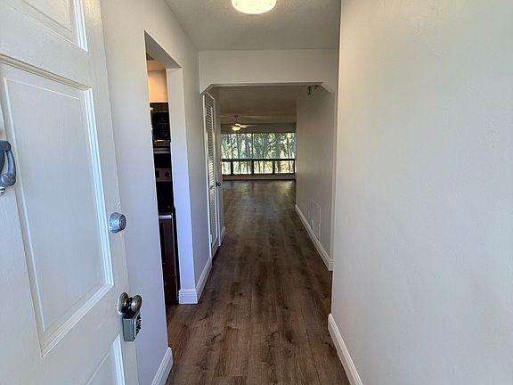 5th image of 200 SE 12th Ave #105