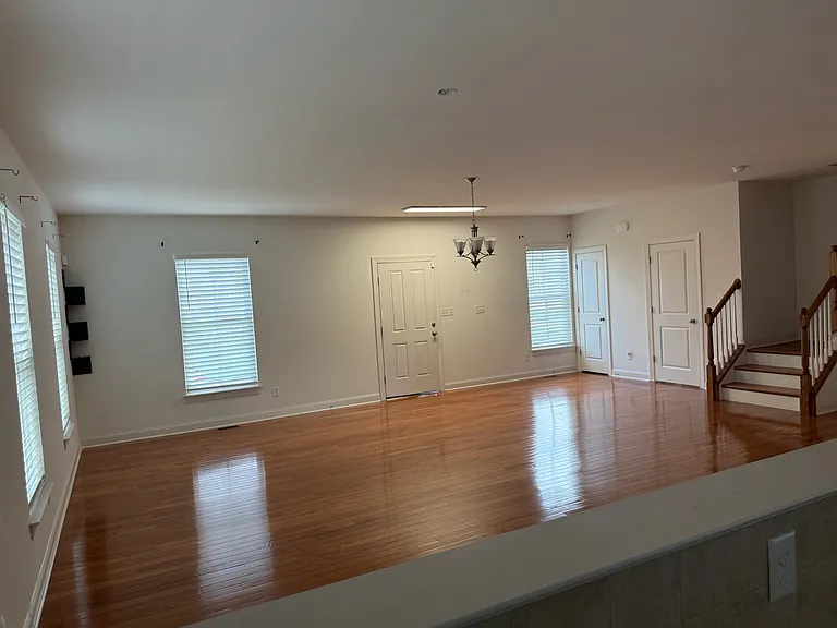 1309 Rudge St — Photo 9