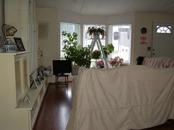 3rd image of 2121 78th Street Ct E