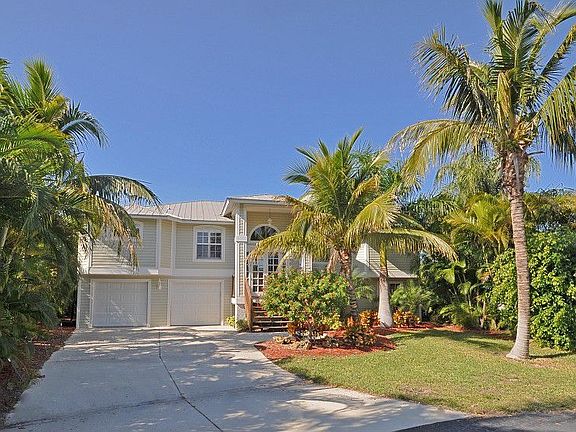 3rd image of 17920 Palm Cir