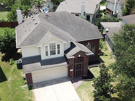 2nd image of 718 Vista Grove Cir