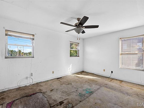 8th image of 2101 E Obear Ave