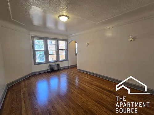836 N Massasoit Ave #2B Photo 1 836 N Massasoit Ave #2B Photo 1