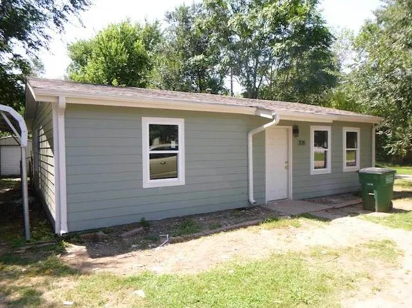 208 W French St, Perkins, OK 74059
