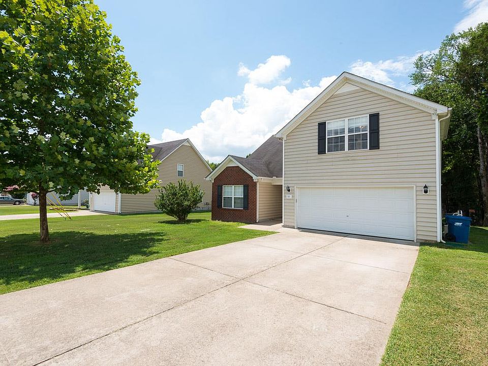 1st image of 717 Silverhill Dr