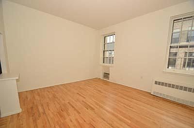 3rd image of 160 W 16th St APT 6D