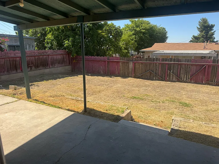 3213 Center St — Photo 5
