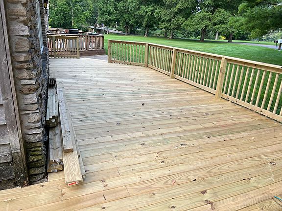 4th image of 19 Cedar Island Dr #0
