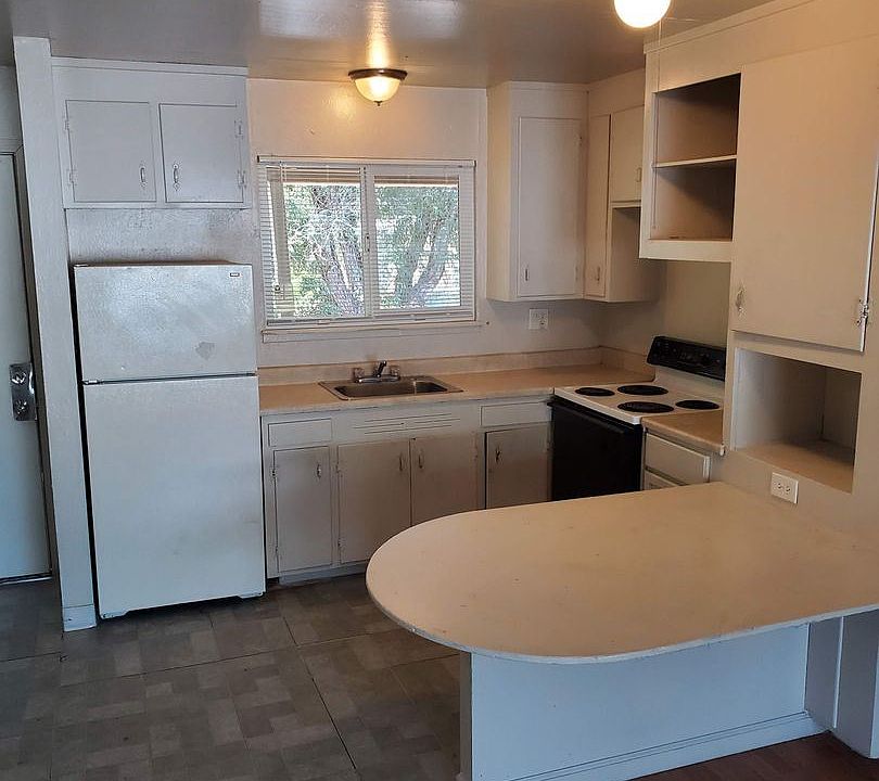 2nd image of 2732 Rio Linda Blvd Unit 6