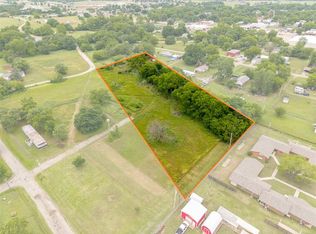 6th St, Prague, OK 74864