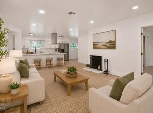1117 Singingwood Rd, Sacramento, CA 95864