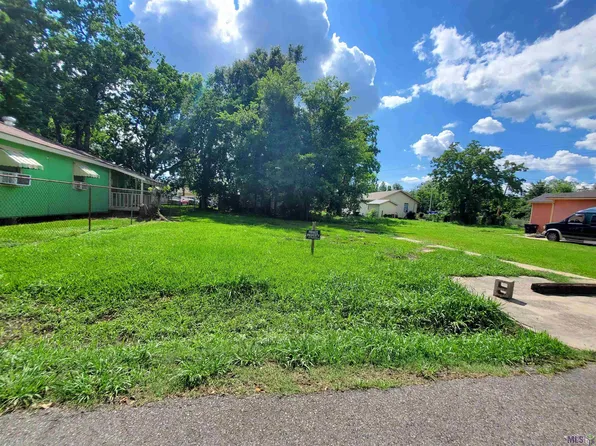 10575 Bertha St, Baton Rouge, LA 70807