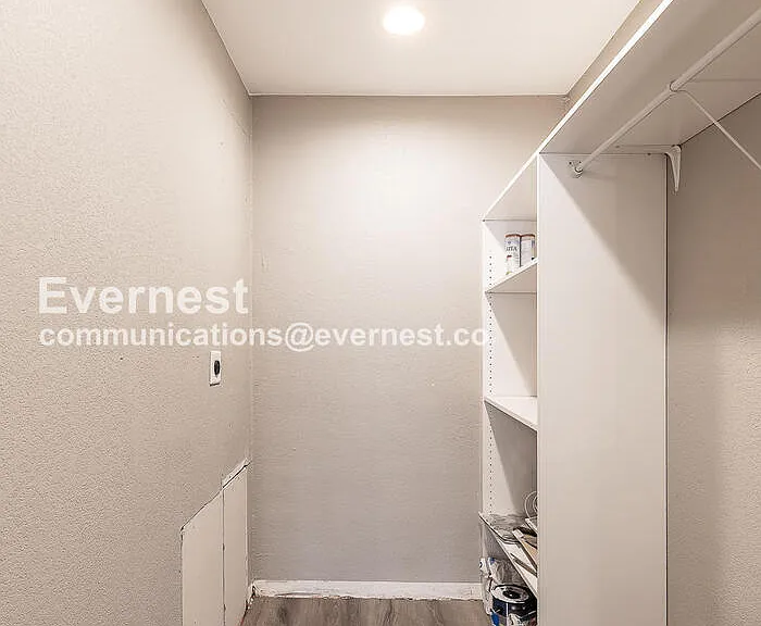 1243 N Washington St #402 — Photo 18