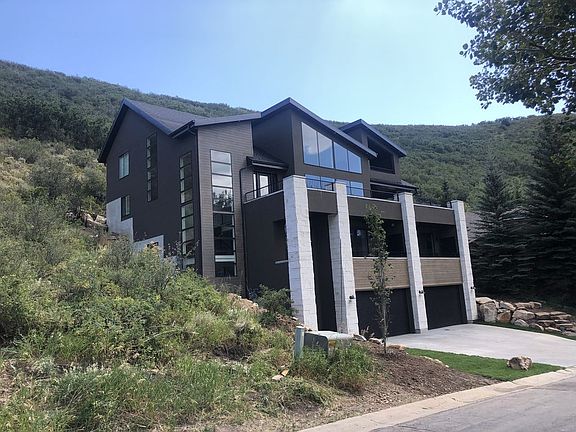 2nd image of 2432 Nansen Ct