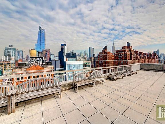 3rd image of 520 W 23rd St APT 5C