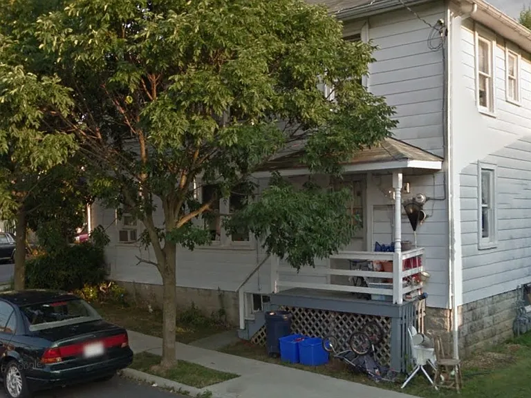 1001 S Cameron St — Photo 2