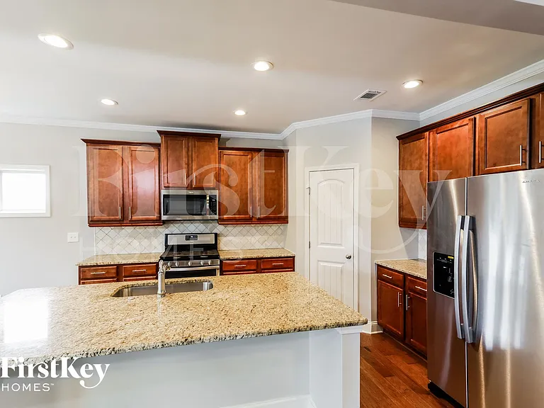 4524 Wilshire Ct — Photo 5