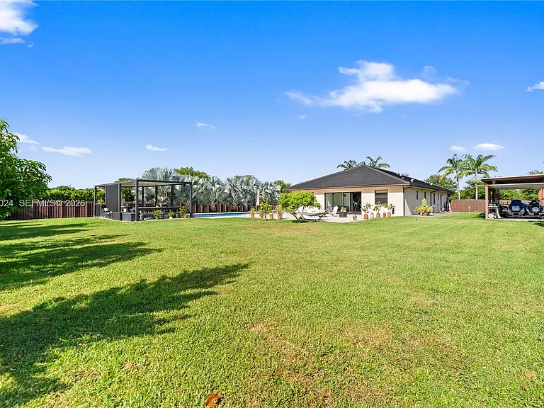 21365 SW 177th Ct — Photo 37