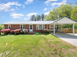 1711 Ploughboy Ln, Winston Salem, NC 27103