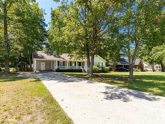 2nd image of 2274 White Pine Ct